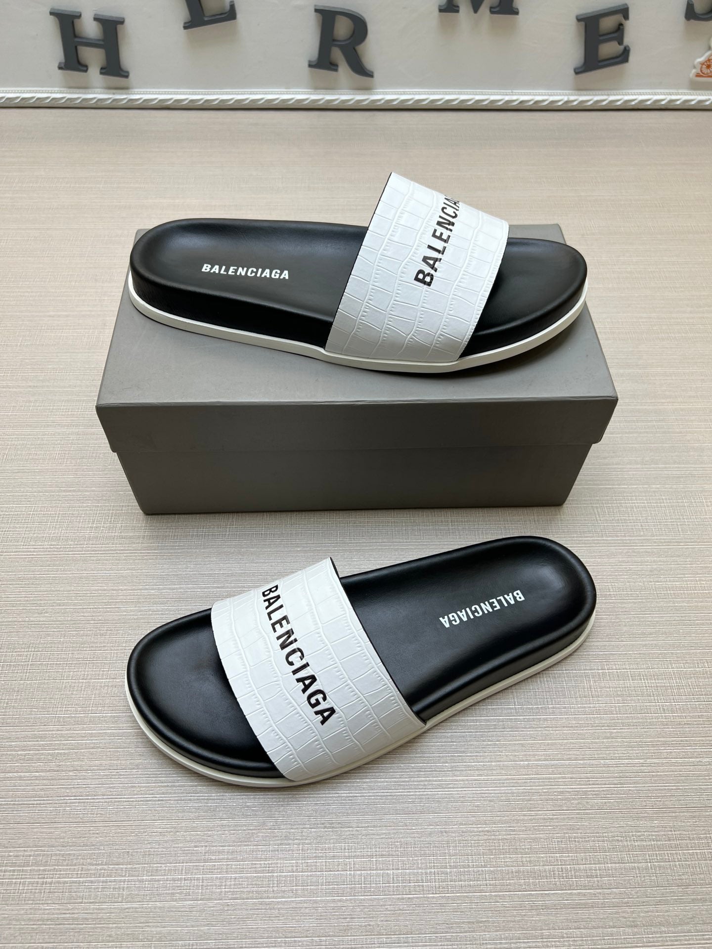 Z5ZJ99 Popular slippers
