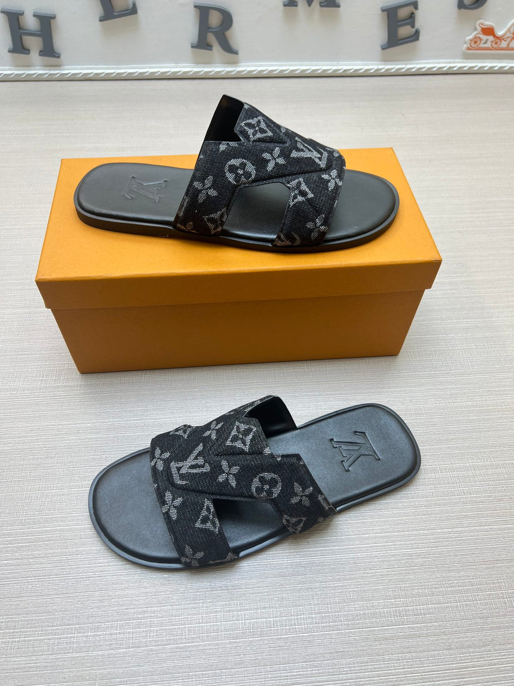 Z5ZE32 Popular slippers