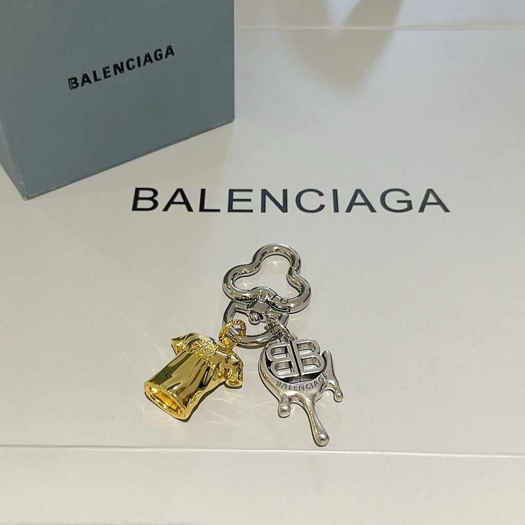 A1Z105J74   Popular bag 's charms accessories