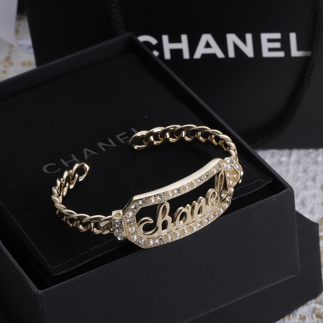 X1Y83C17K  Popular Bracelets
