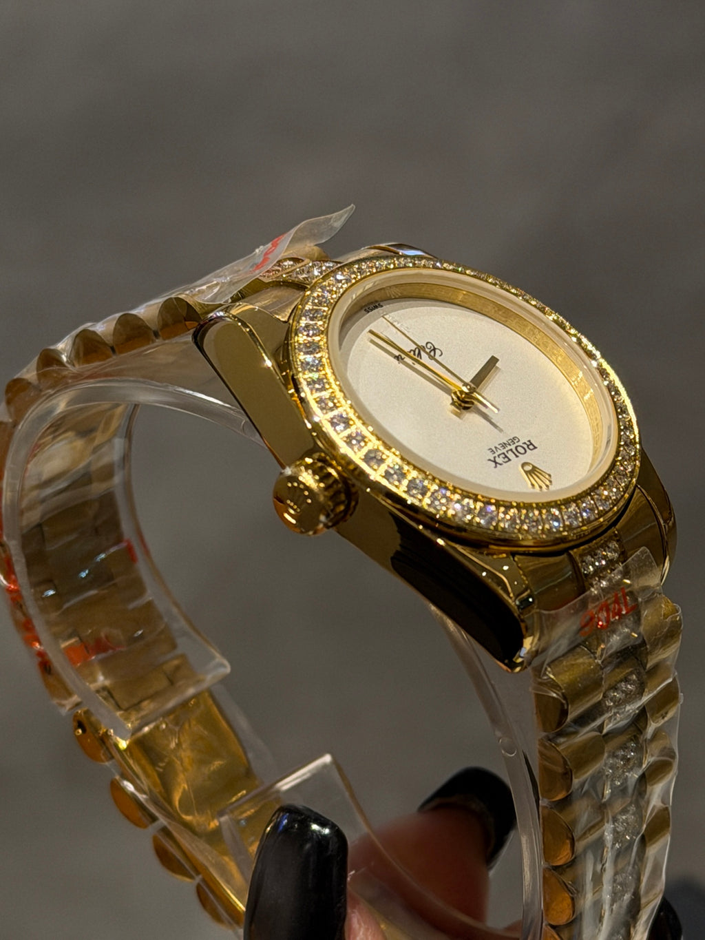 L1R36L25 Popular Watches