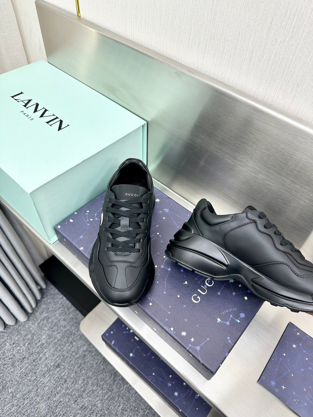 Z2Q95B152  Popular high-quality Shoes