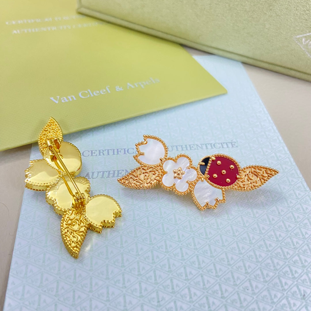 X5Z55VA66X Popular Brooch