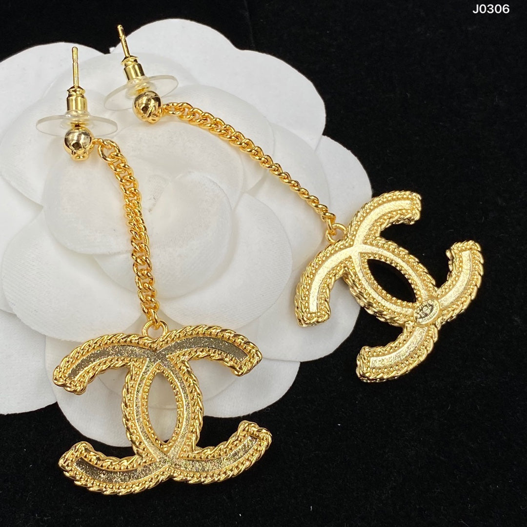 X1Z94C634E Popular Earrings
