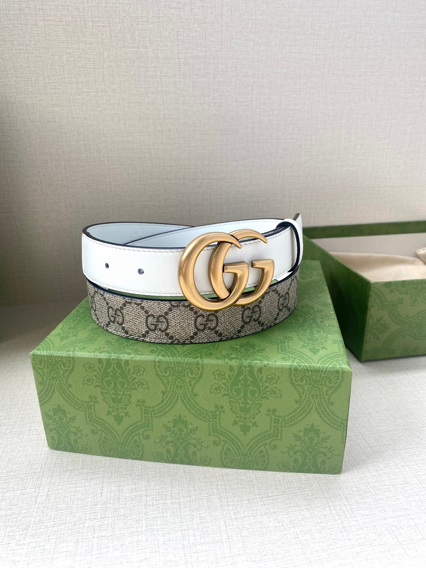 P1W15B152 Popular  High quality belt With full package