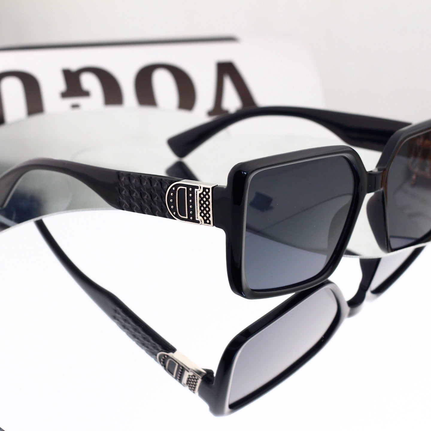 T1P56D52 Popular Sunglasses