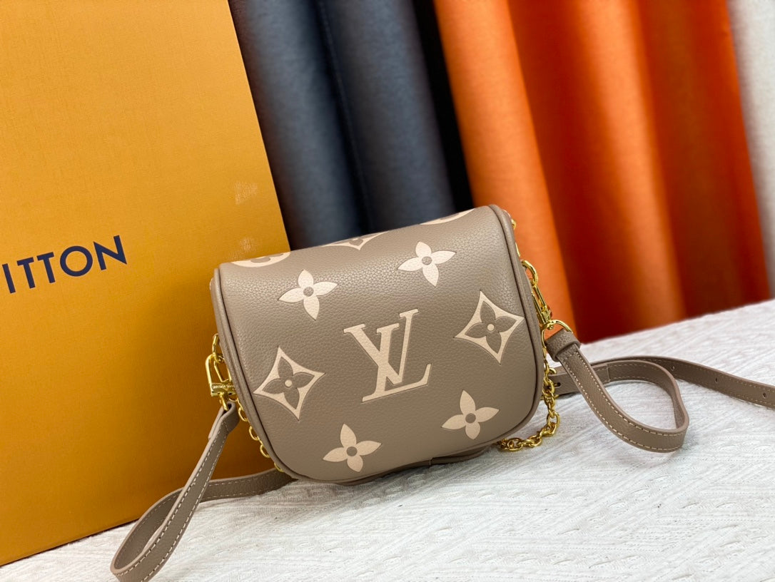 B1N55E58 Popular   leather bag
