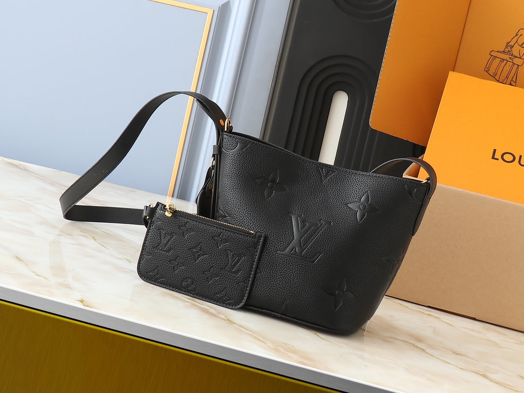 B12W15E3 Popular  leather bag