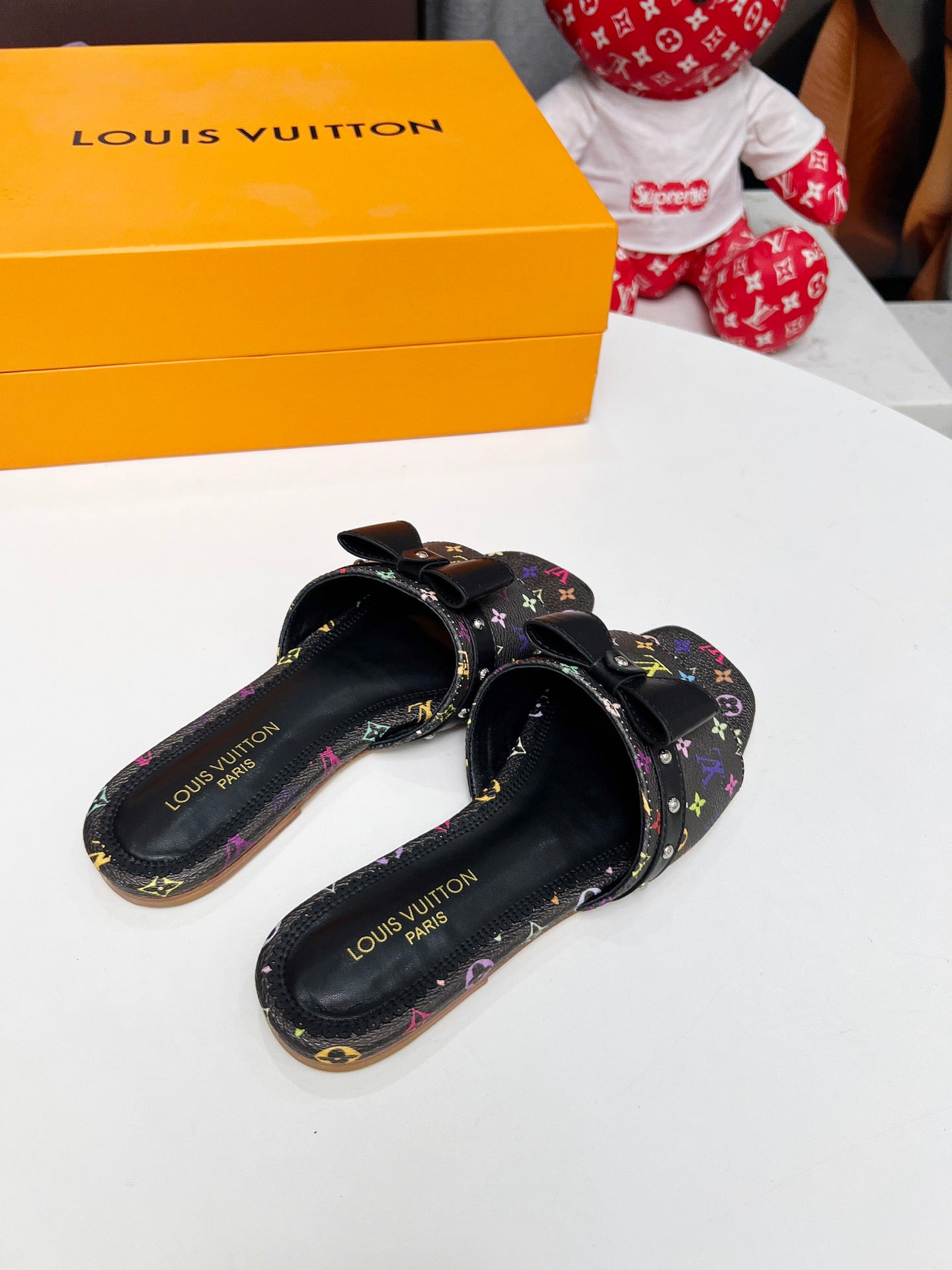 Z2R45E24 Popular leather shoes 