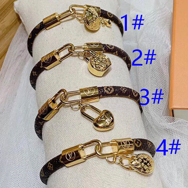 X1B22E724K  Popular Bracelets