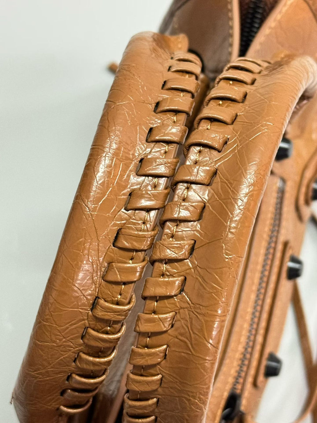 B1P36J115 Popular leather bag