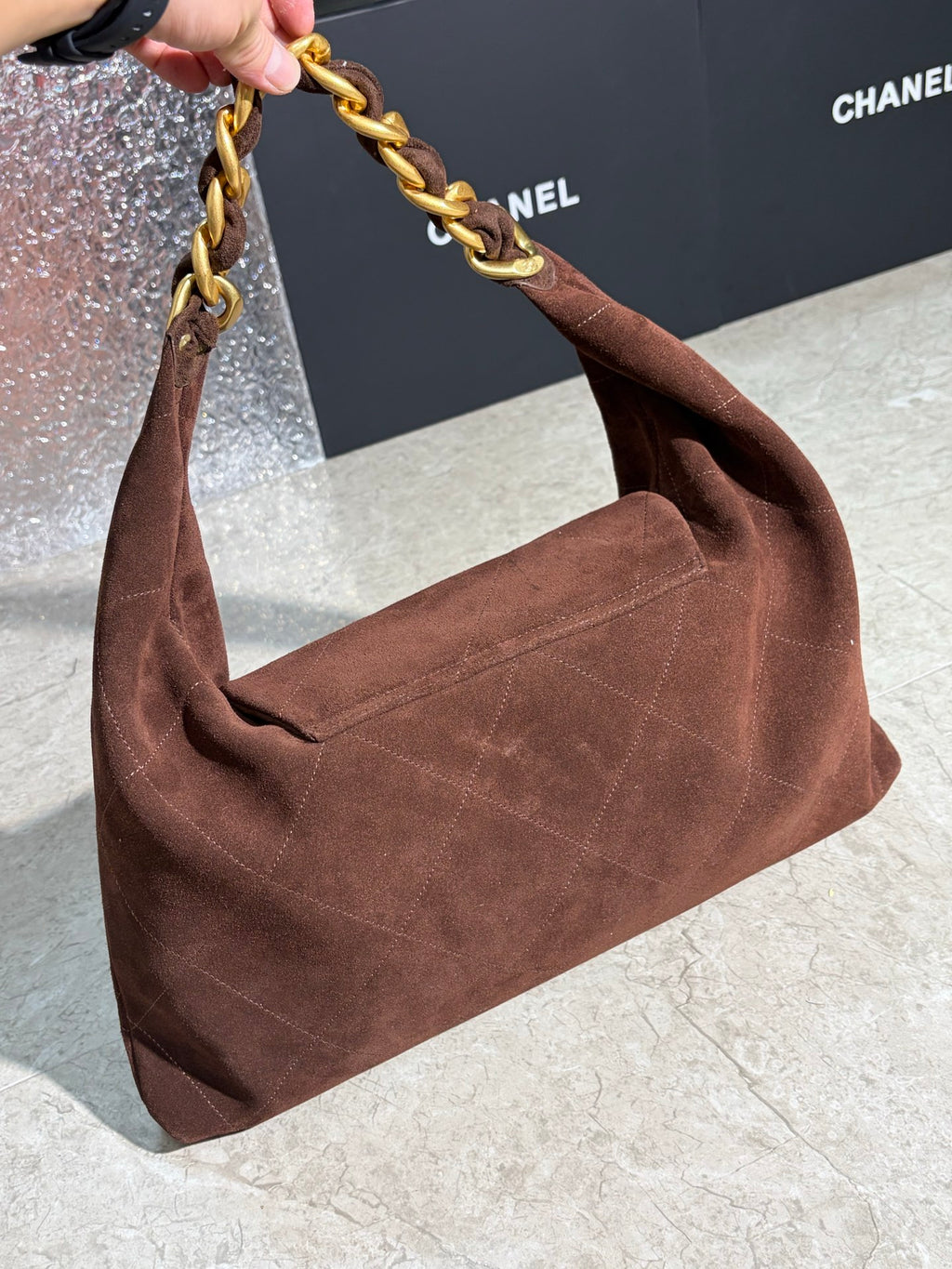 B1R15C146 Popular leather bag