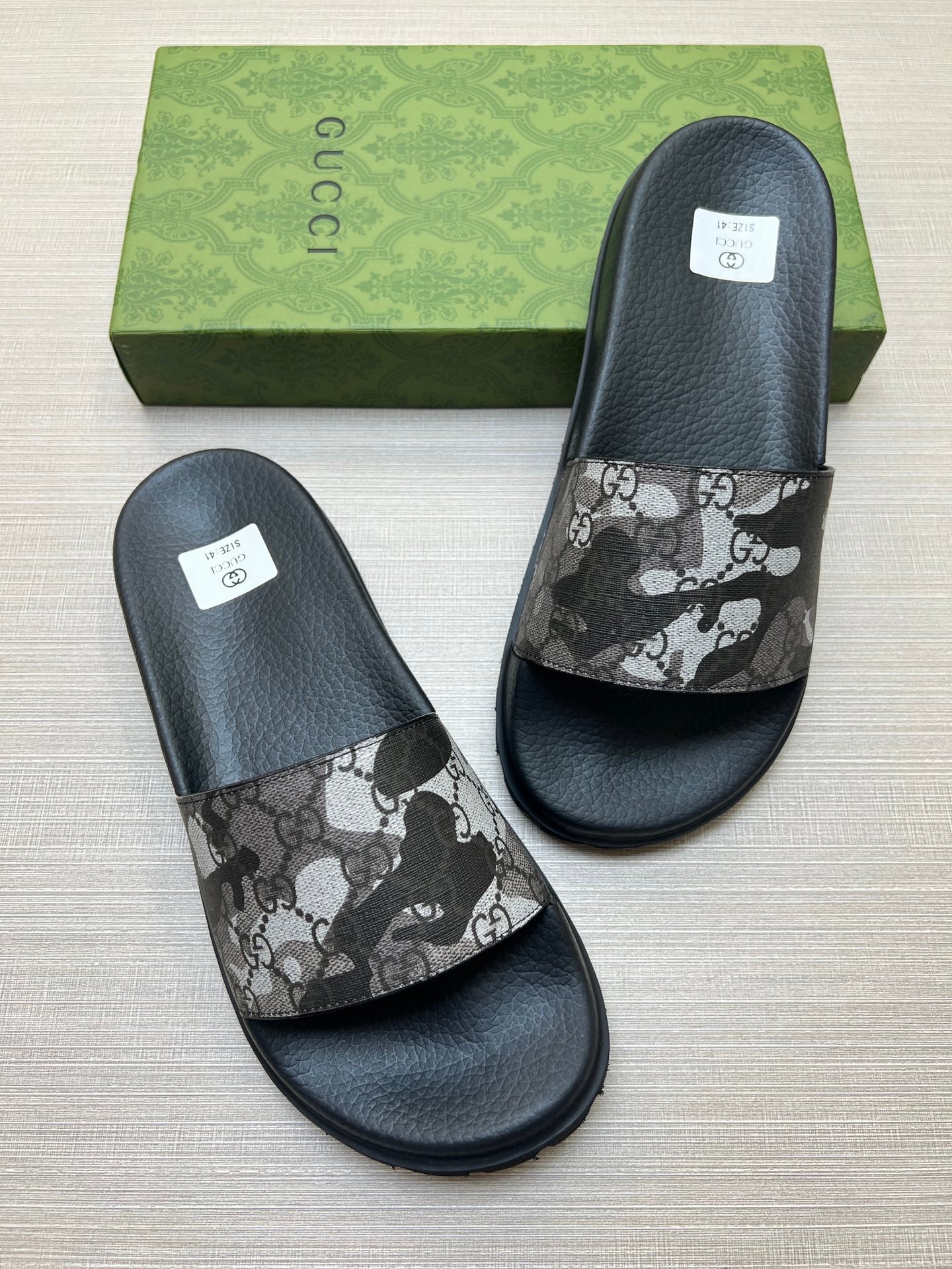 Z5X76B4 Popular slippers