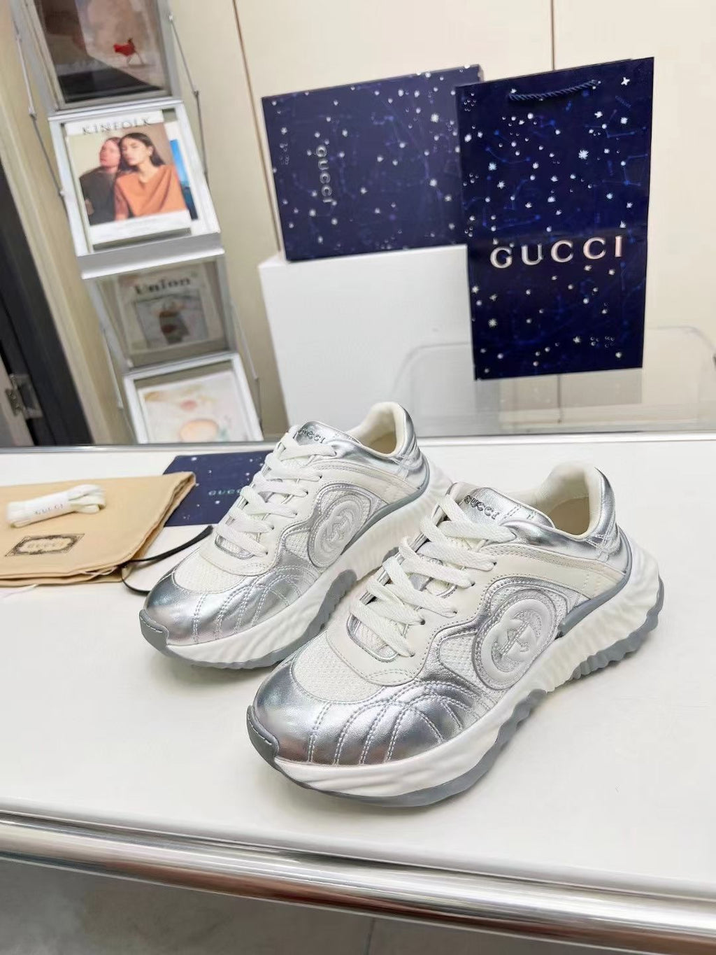 Z2Q95B172  Popular high-quality Shoes