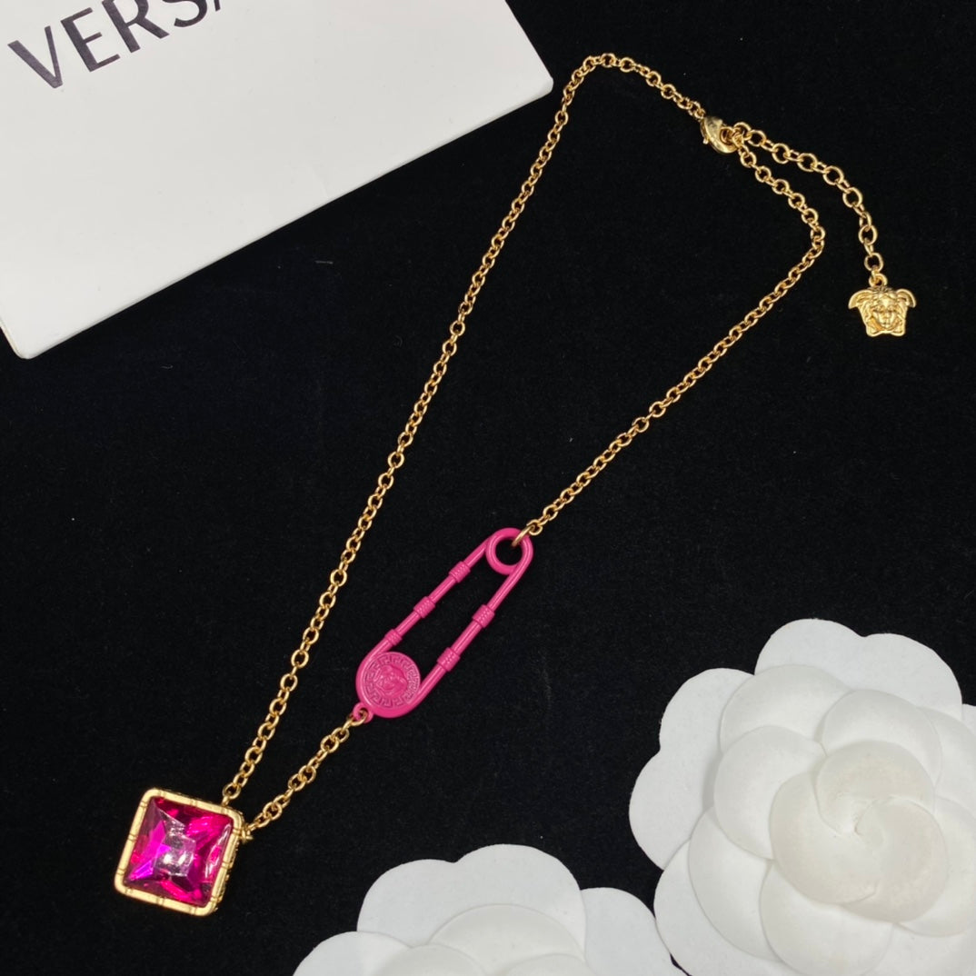 X1Q85V360X Popular Necklaces