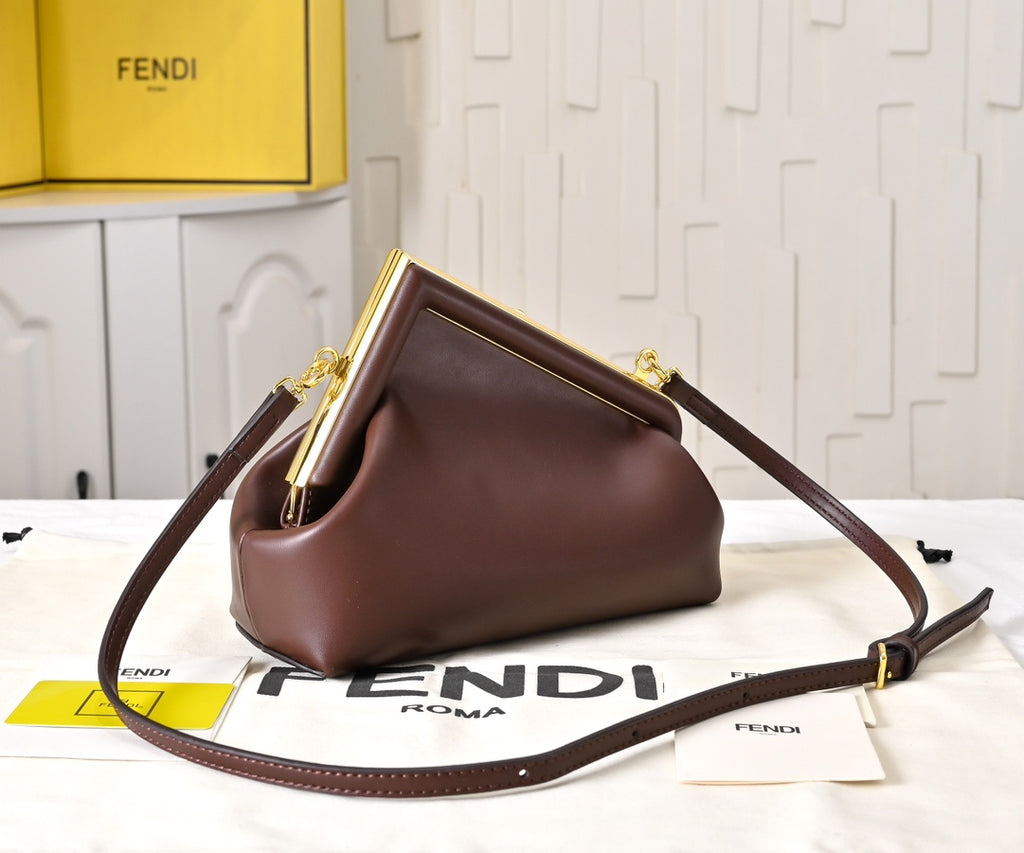 B1N46F8 Popular leather bag
