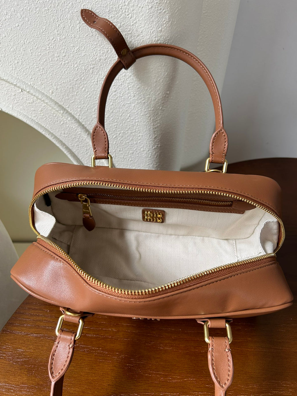B1P46A156 Popular leather bags