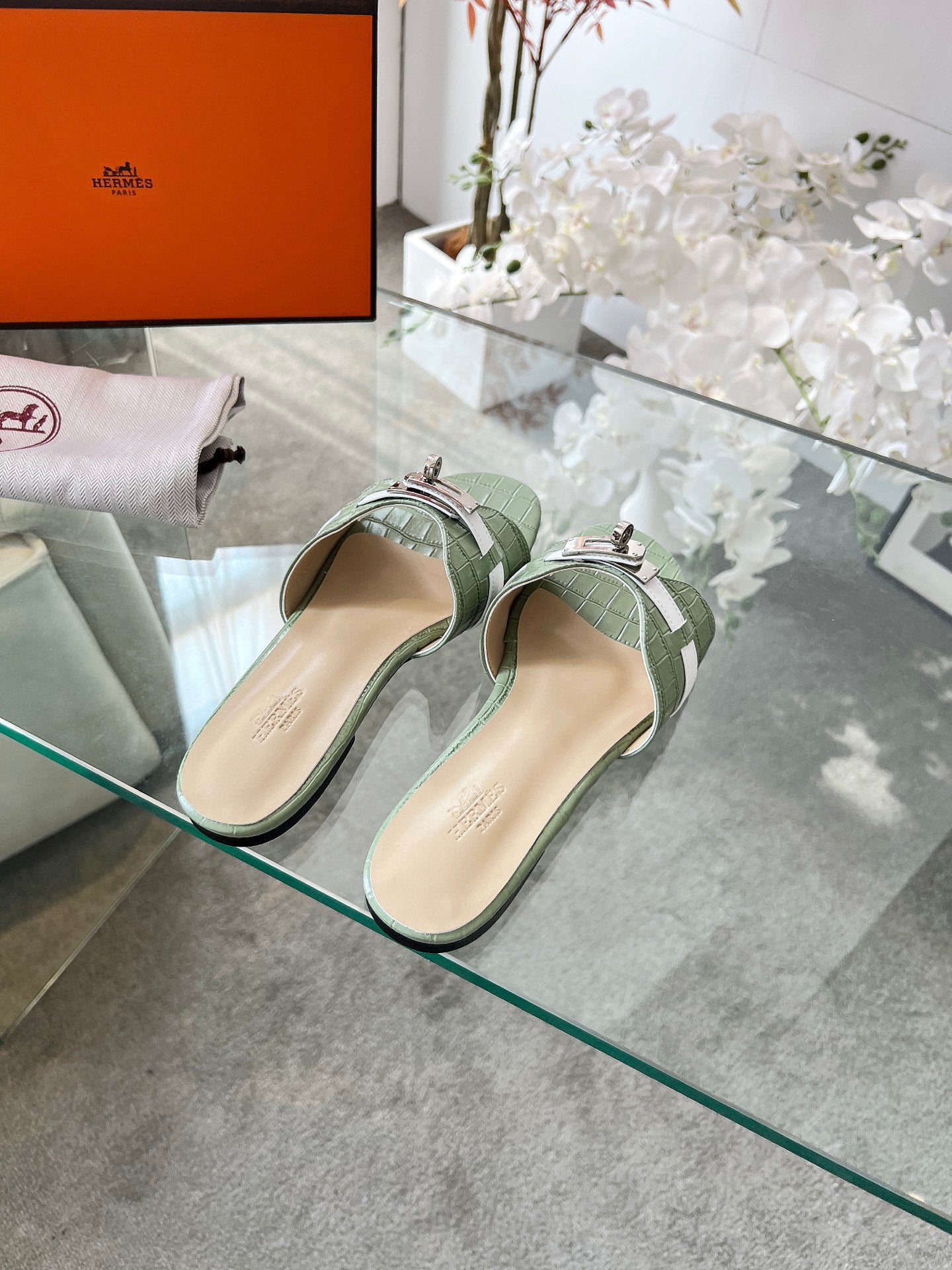 Z2Z85H10  Popular leather Shoes
