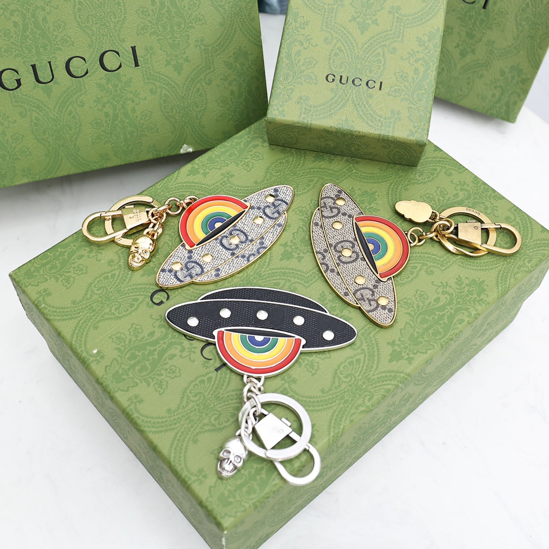 A1Z105B17 Popular bag 's charms accessories