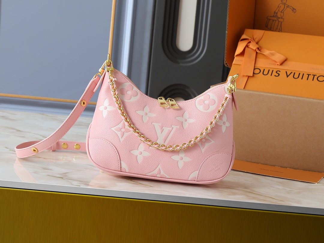 B1R76E48 Popular leather bag