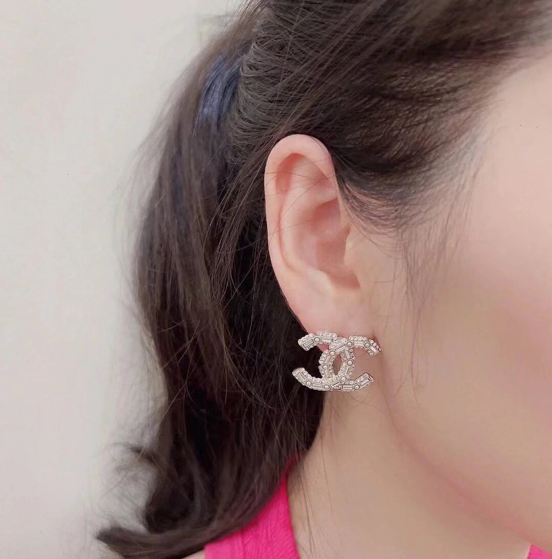X1Z94C842E Popular Earrings
