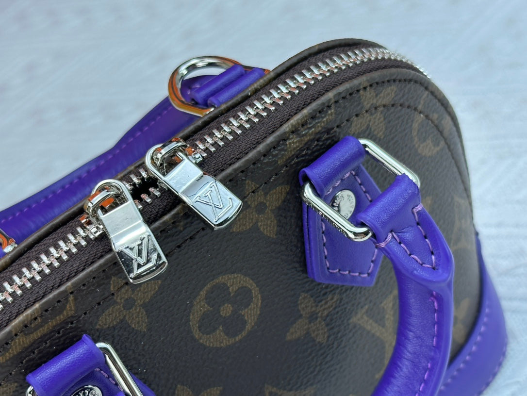 B1X55E19 Popular leather bag