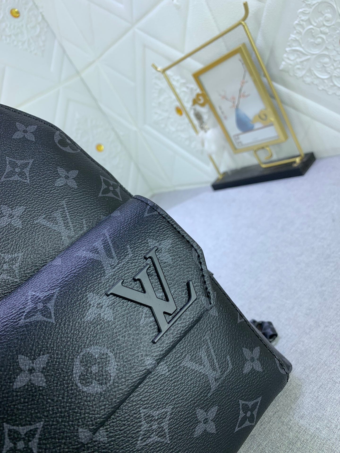 B12X44E340 Popular leather bag 