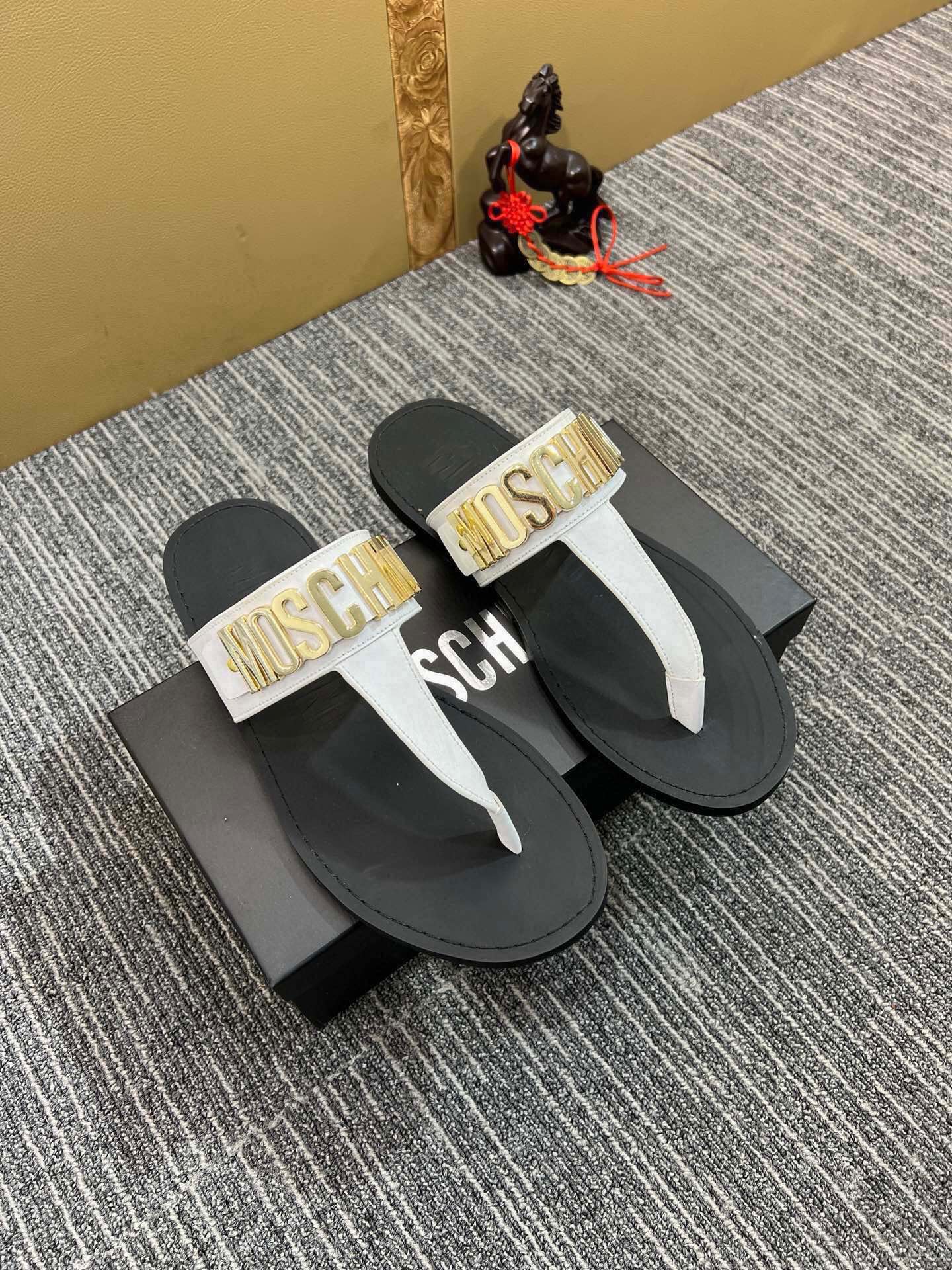 Z5ZA118 Popular slippers