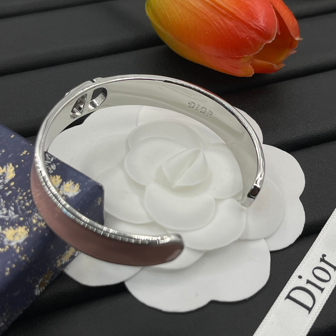 X1Z94D671K  Popular Bracelets