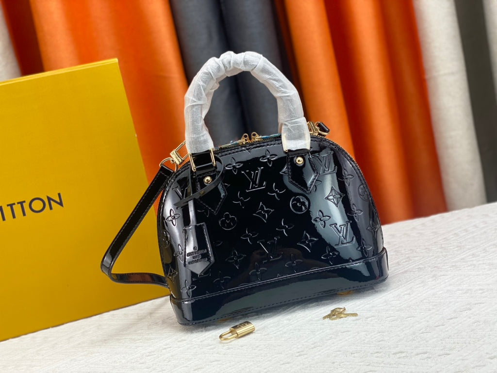 B1N165E97 Popular  leather bag