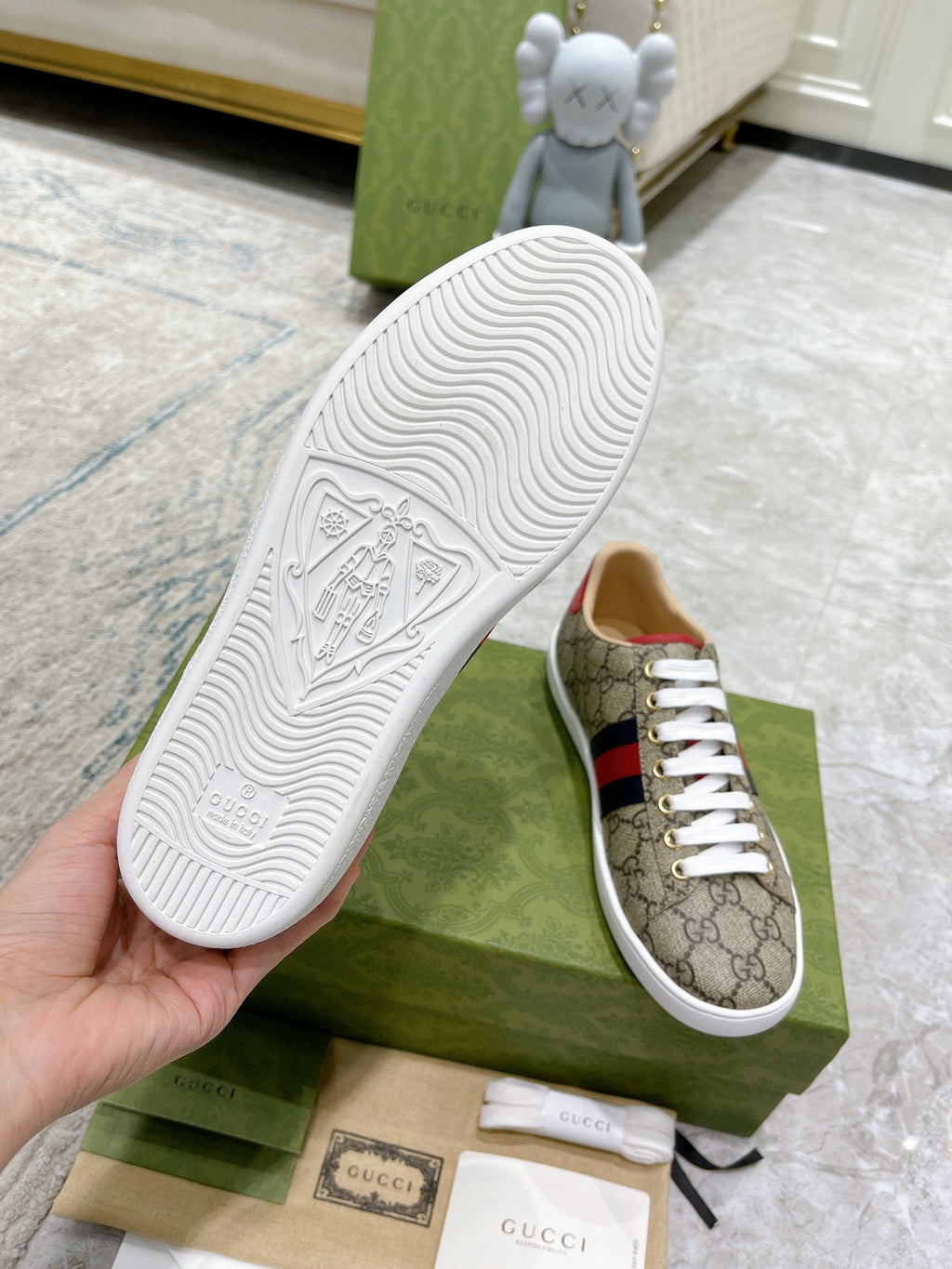 Z2Q105B202 Popular high-quality Shoes