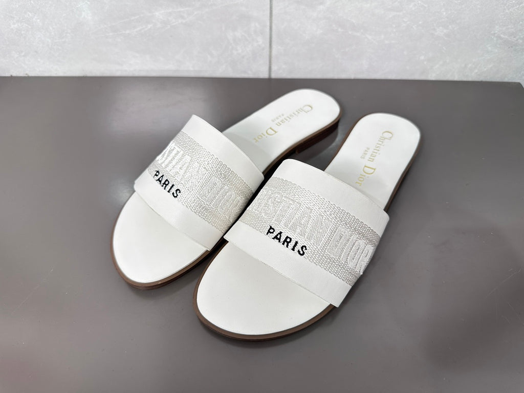Z1ZD32 Popular slippers