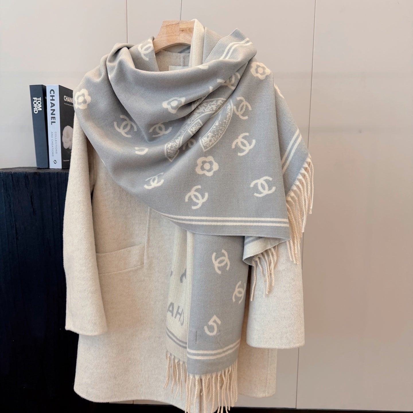 W1R86C55 Popular Winter Scarves