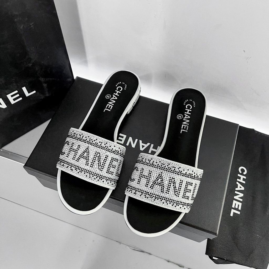 Z1ZC57 Popular sandals
