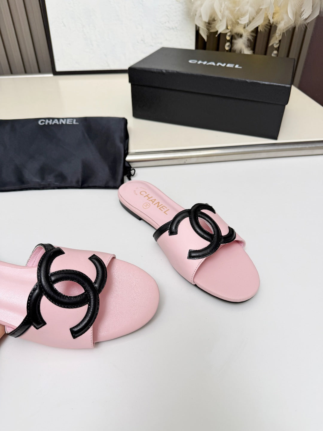 ZPX76C6  Popular high-quality leather slippers