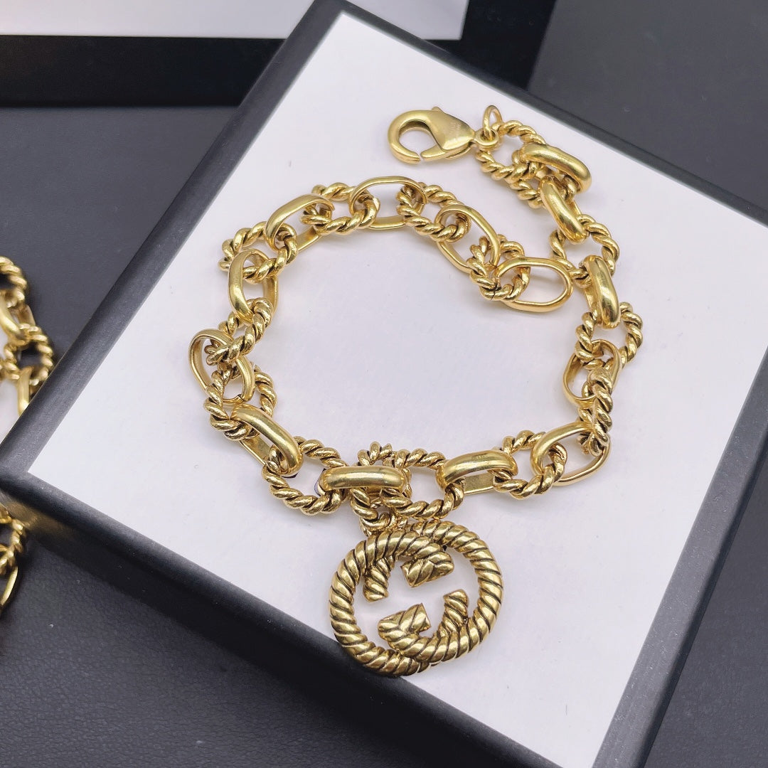 X1B42B13X  Popular Bracelets. Necklaces