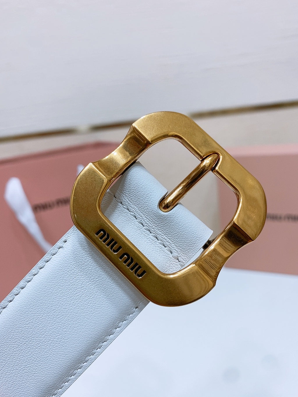 P1Q115A49 Popular High quality belt With full package