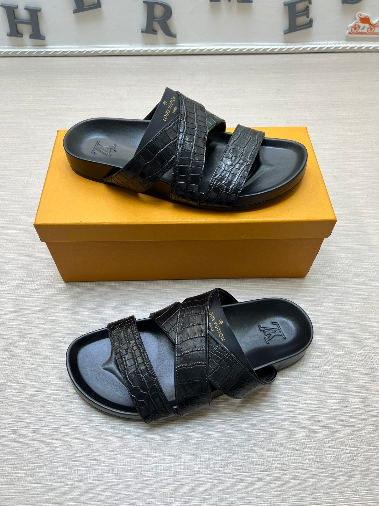 Z5ZE89 Popular slippers