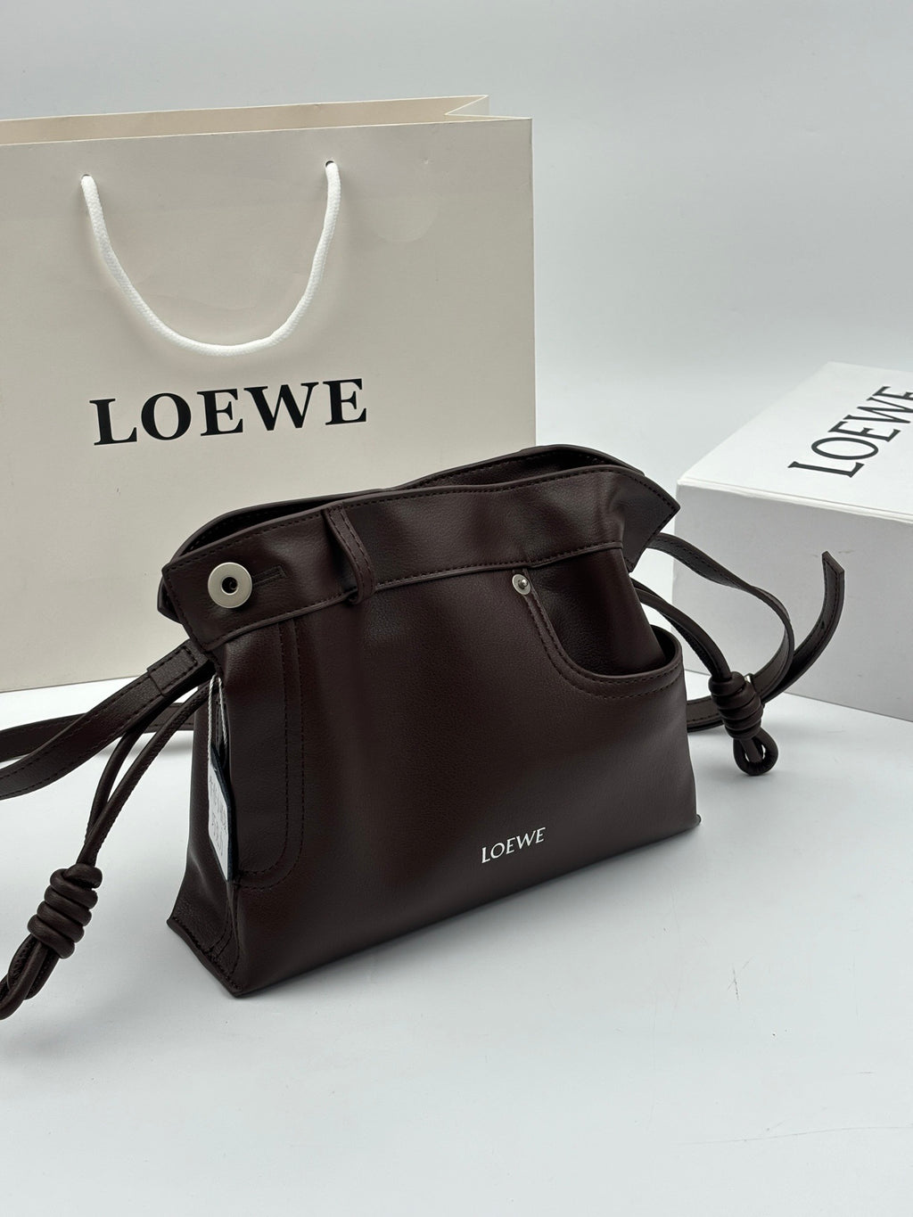 B1P36A47 Popular leather bag