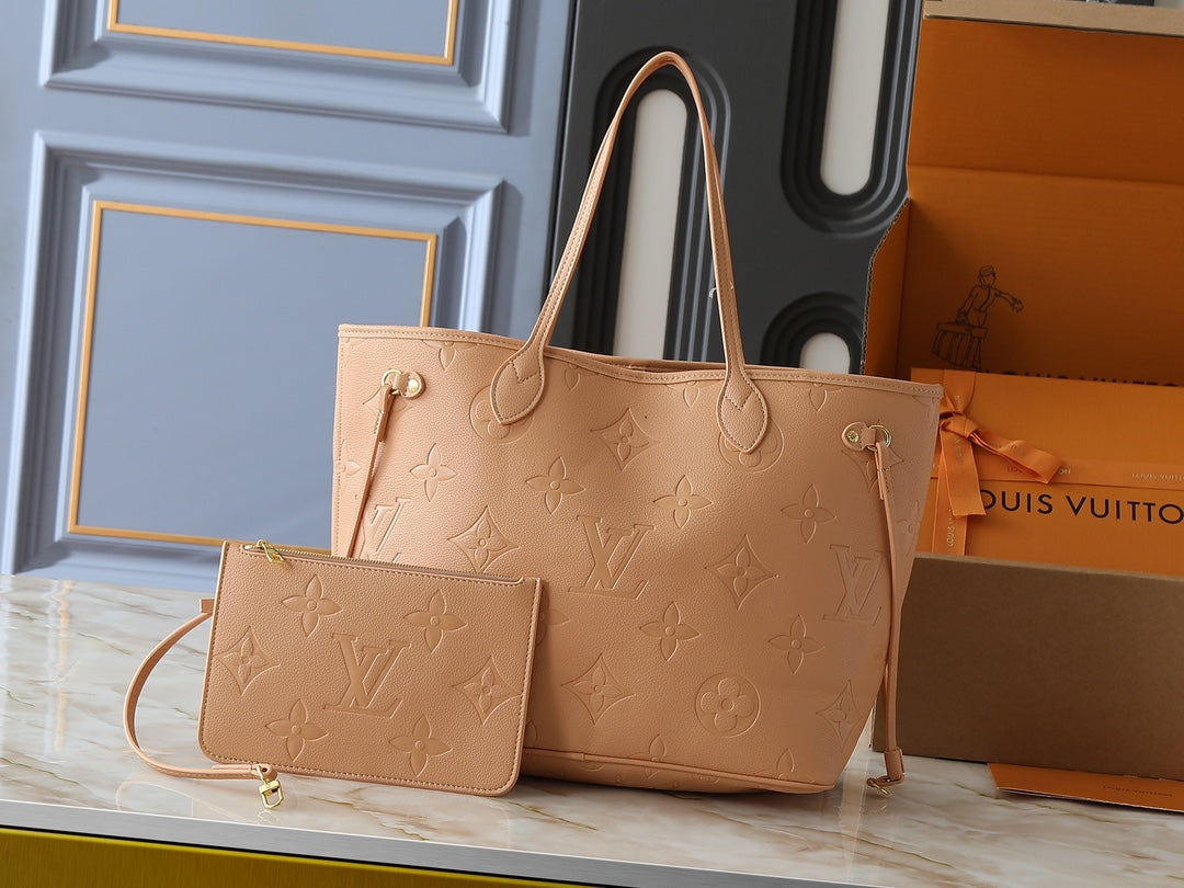 B1P46E92 Popular leather bag