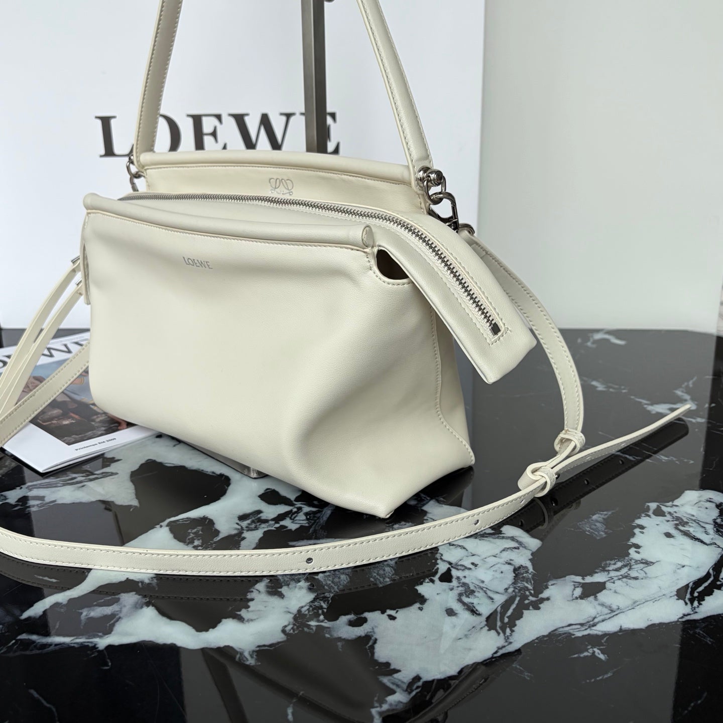 B1R66A15 Popular leather bag