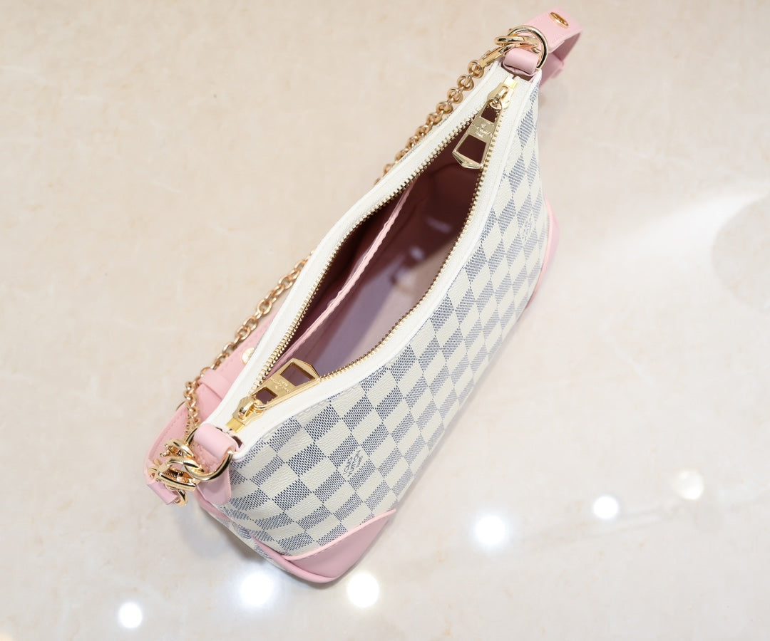B1W15E35 Popular  leather bag