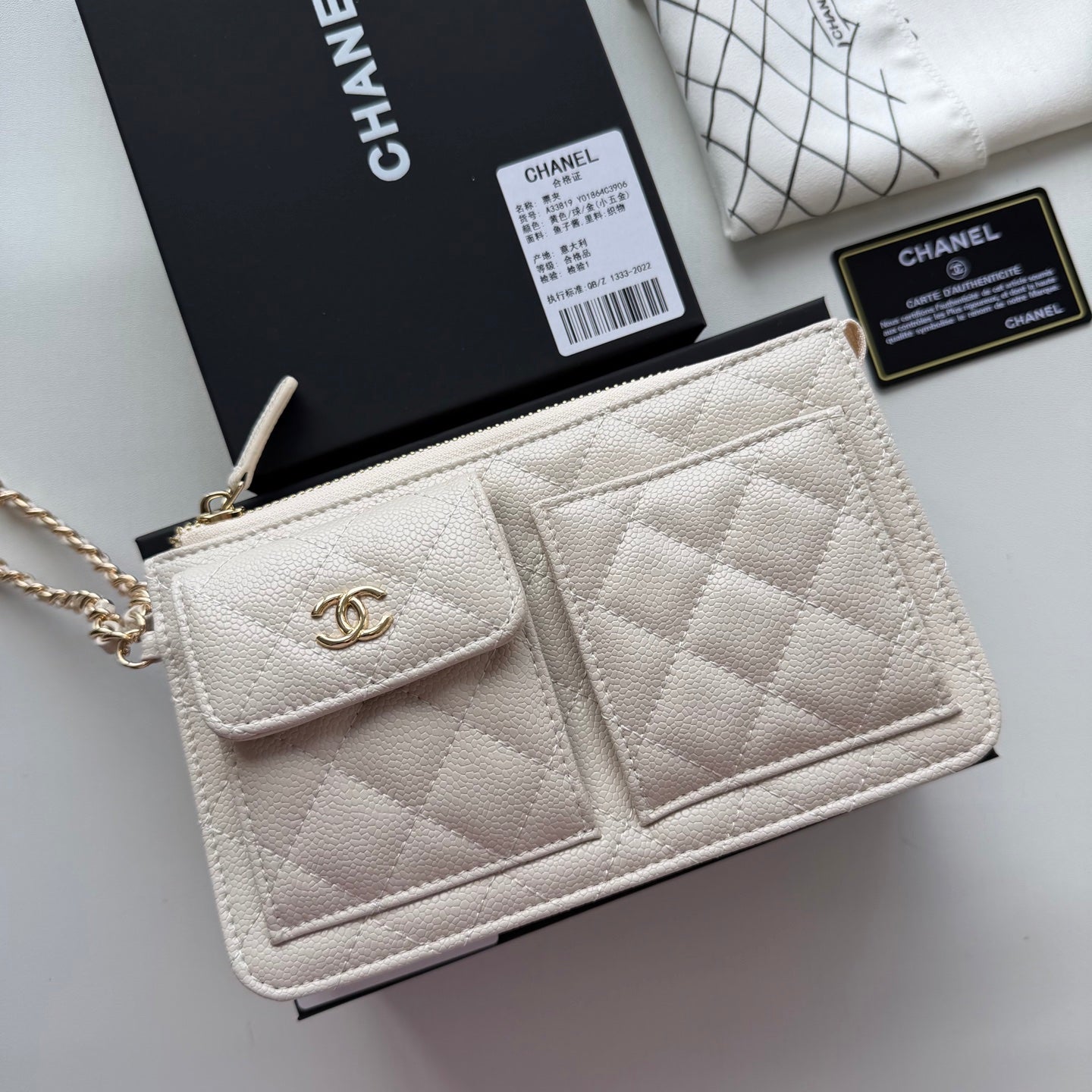 B1P46C23 Popular leather bag