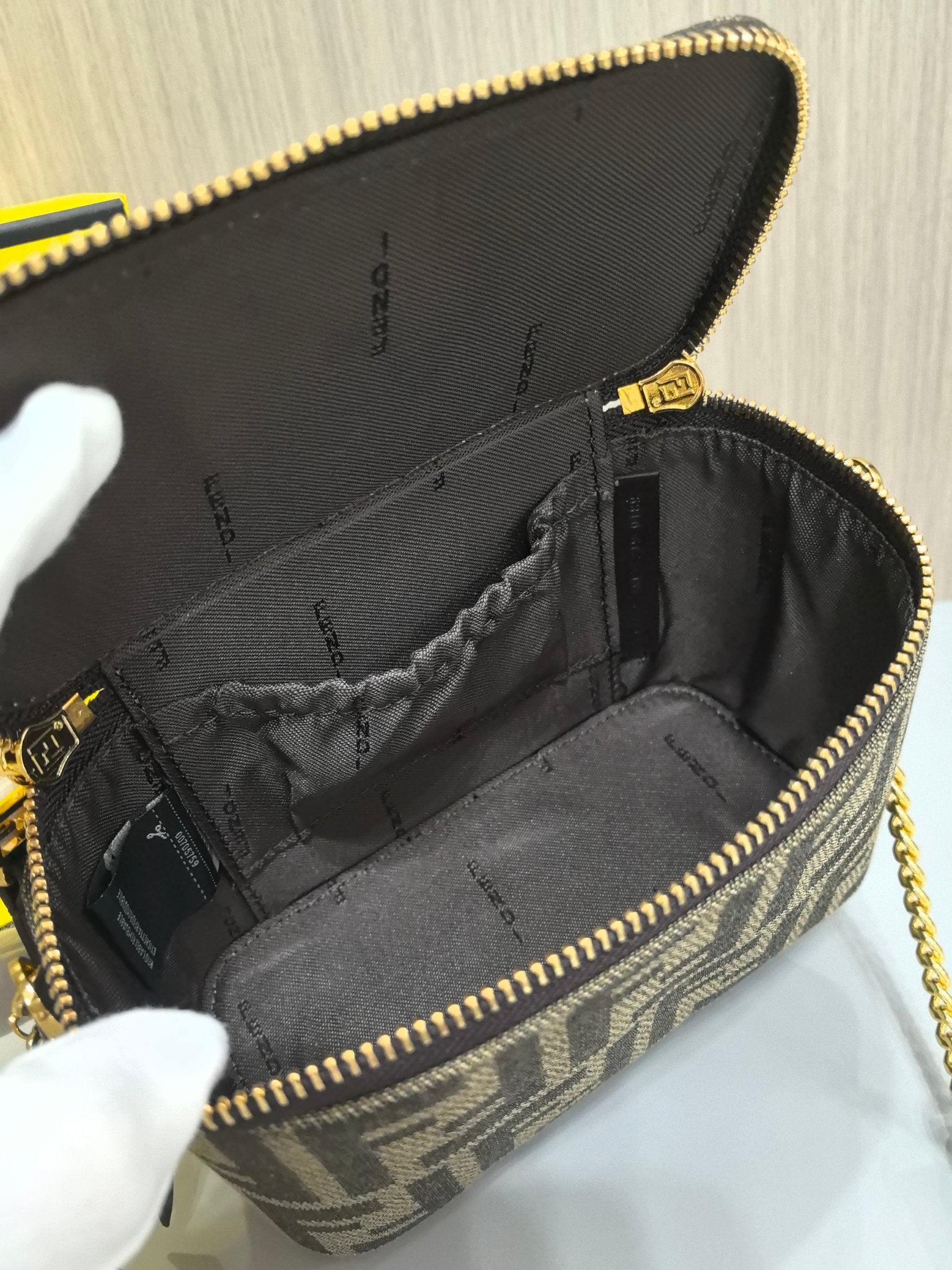 B1R15F59  Popular  bag
