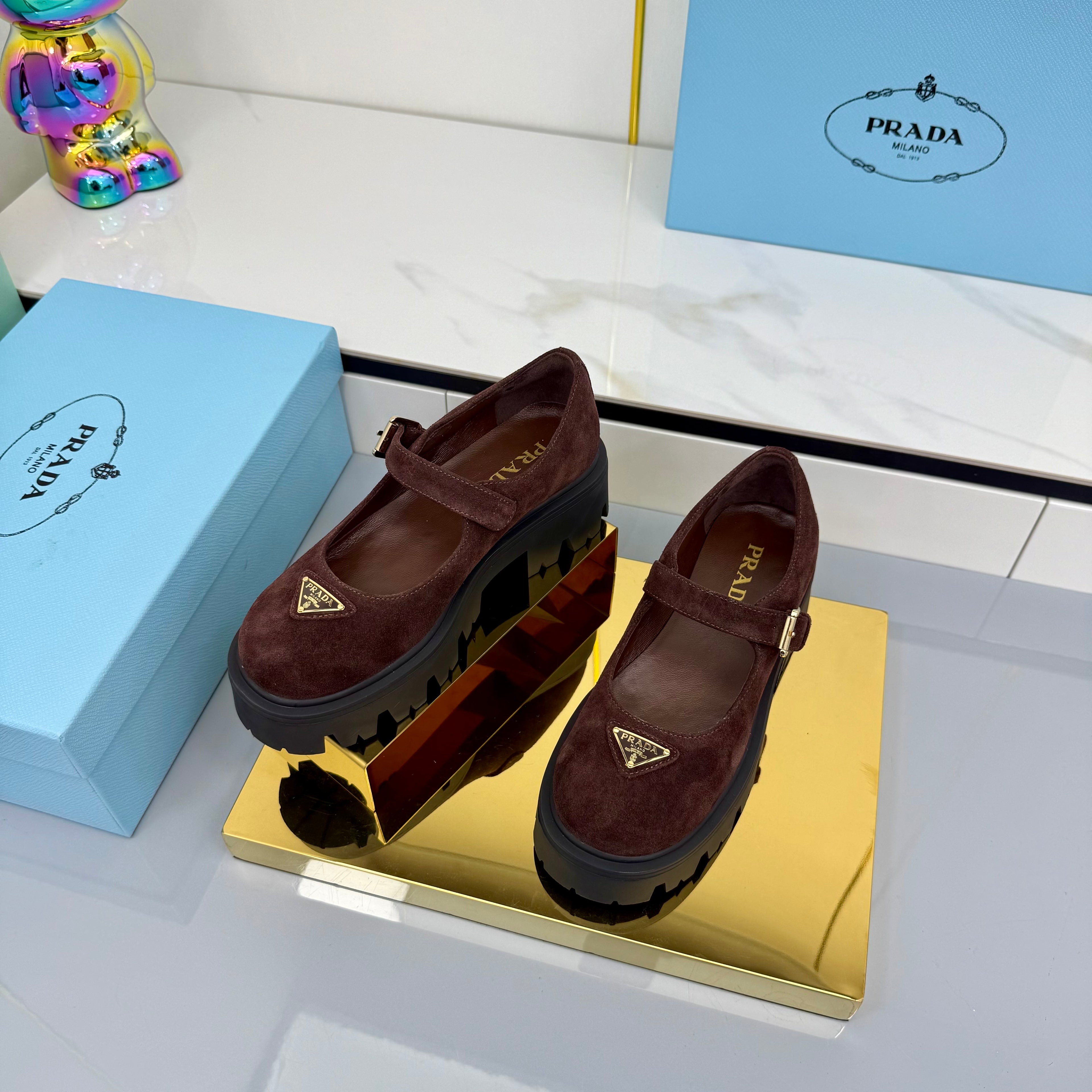 Z2Q105P308 Popular high-quality Shoes
