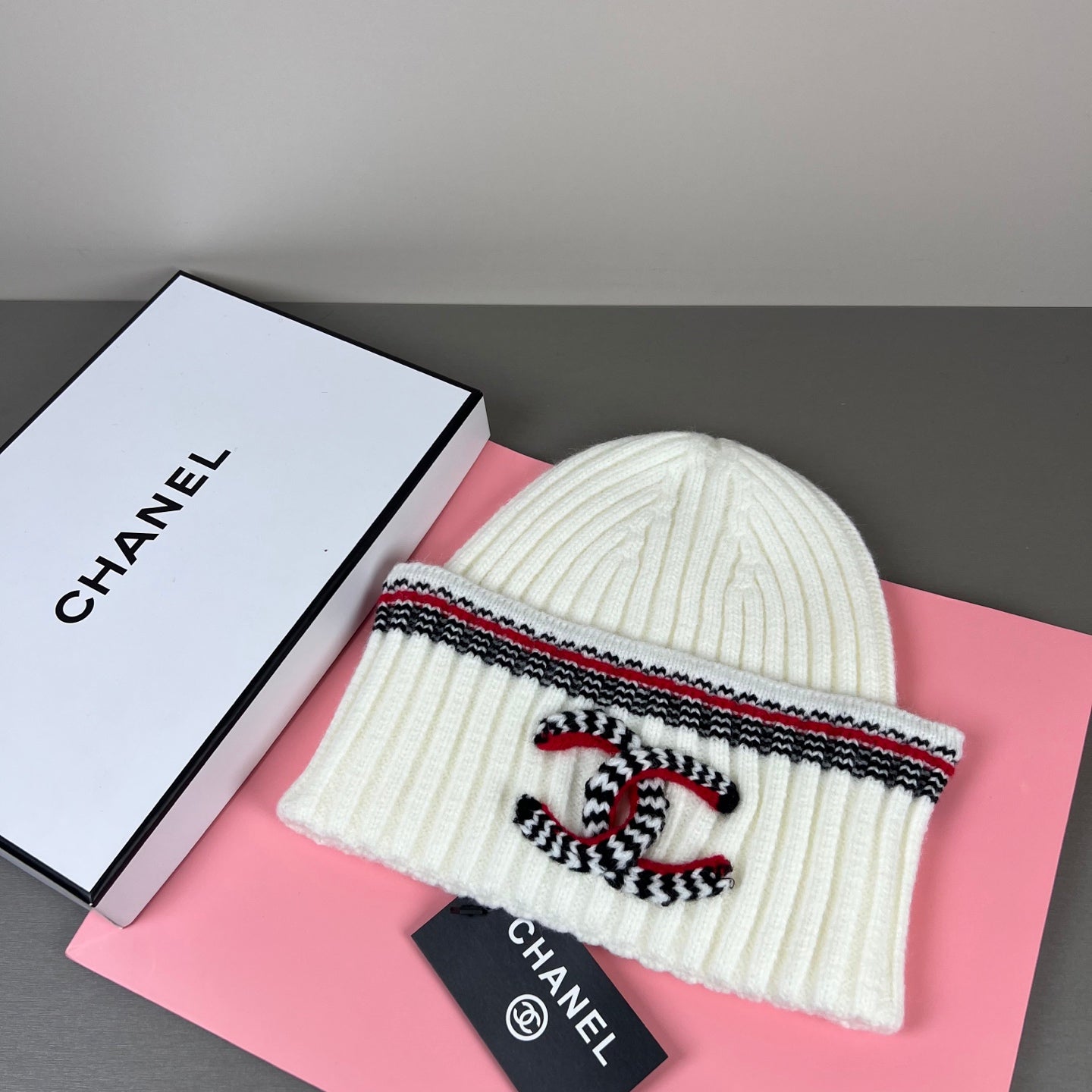 M1R86C2 Popular hats