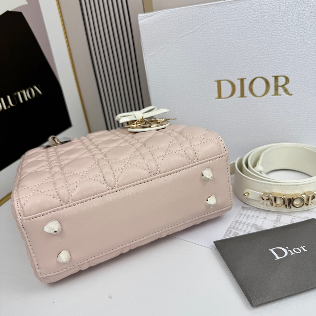 B1N36D24 Popular leather Purse bag