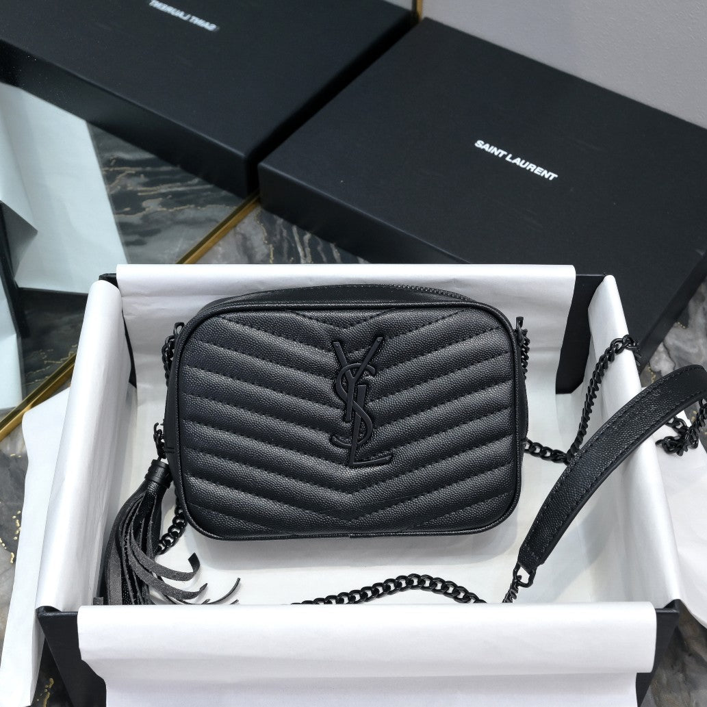 B1R46SL5  Popular leather bags