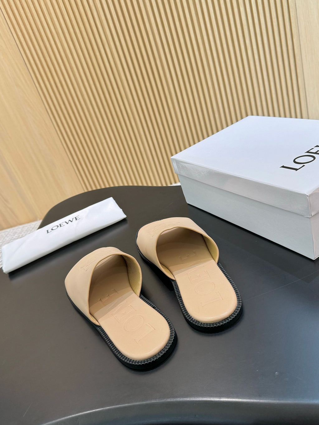 Z2R66A18 Popular high-quality leather shoes
