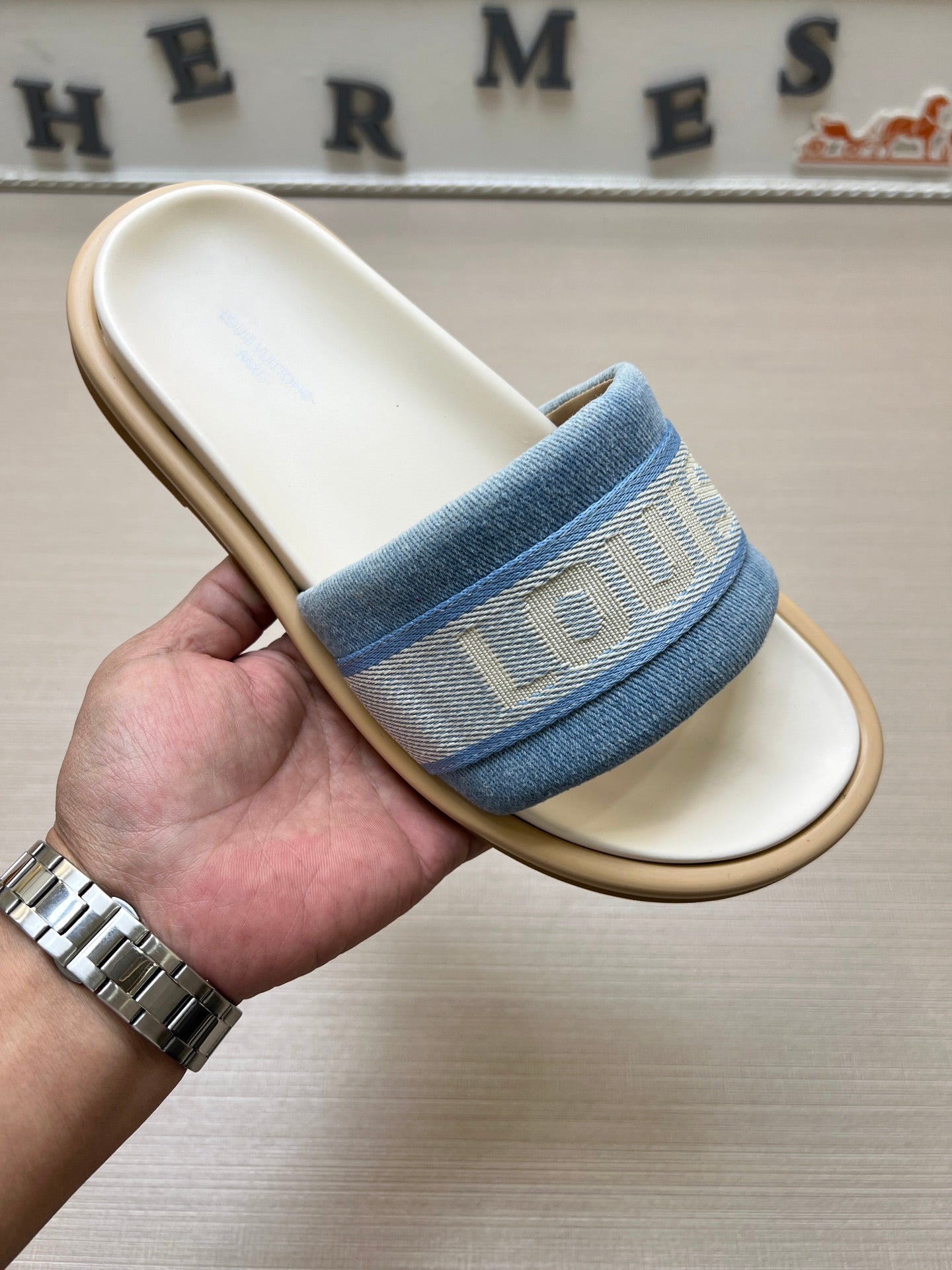 Z5Z35E301 Popular Slippers
